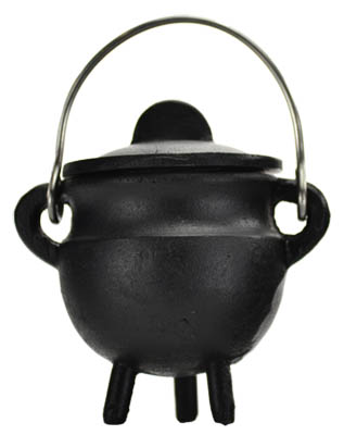 Plain cast iron cauldron  w/ lid 2 3/4