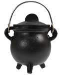 Plain cast iron cauldron  w/ lid 3